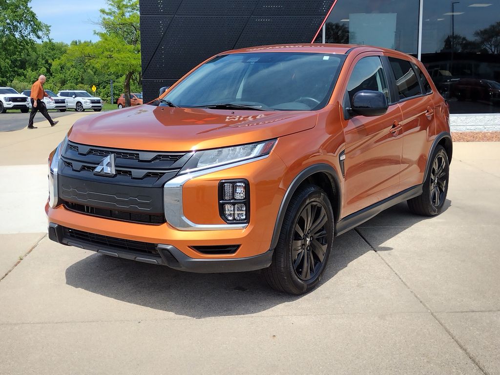 2023 Mitsubishi Outlander Sport 2.0 LE AWC CVT's photo