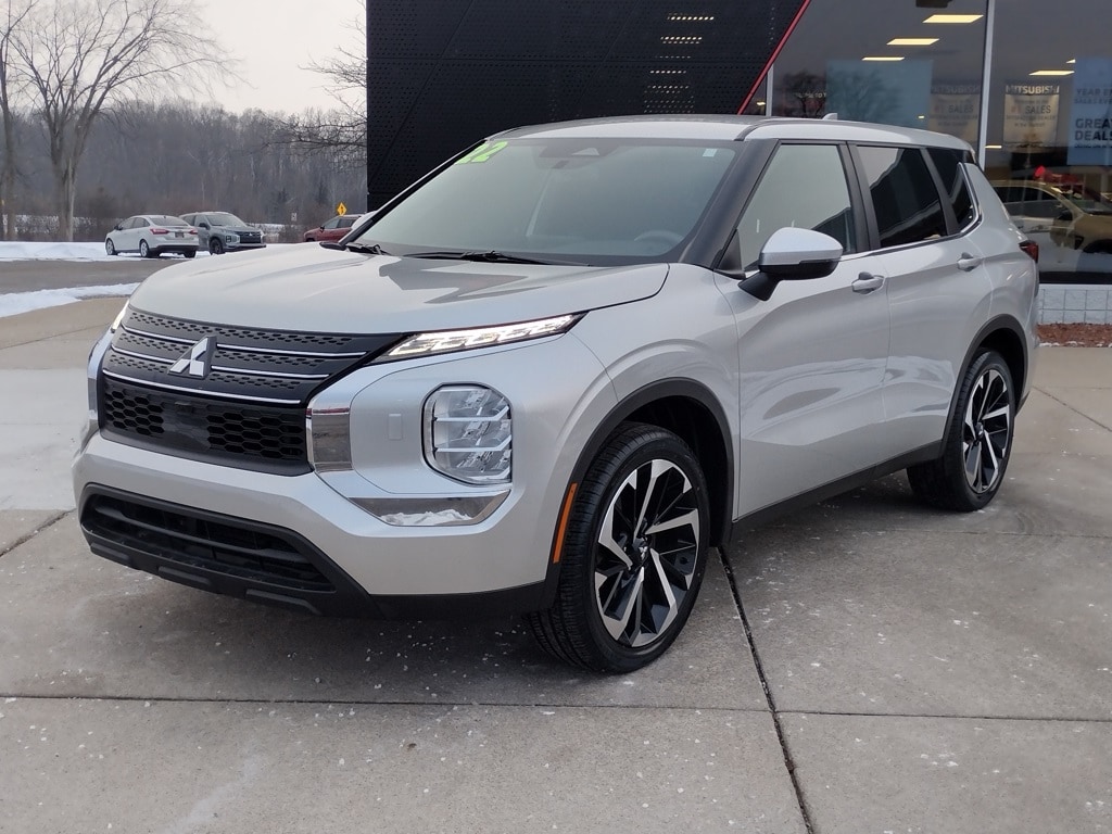 Certified 2022 Mitsubishi Outlander ES CUV