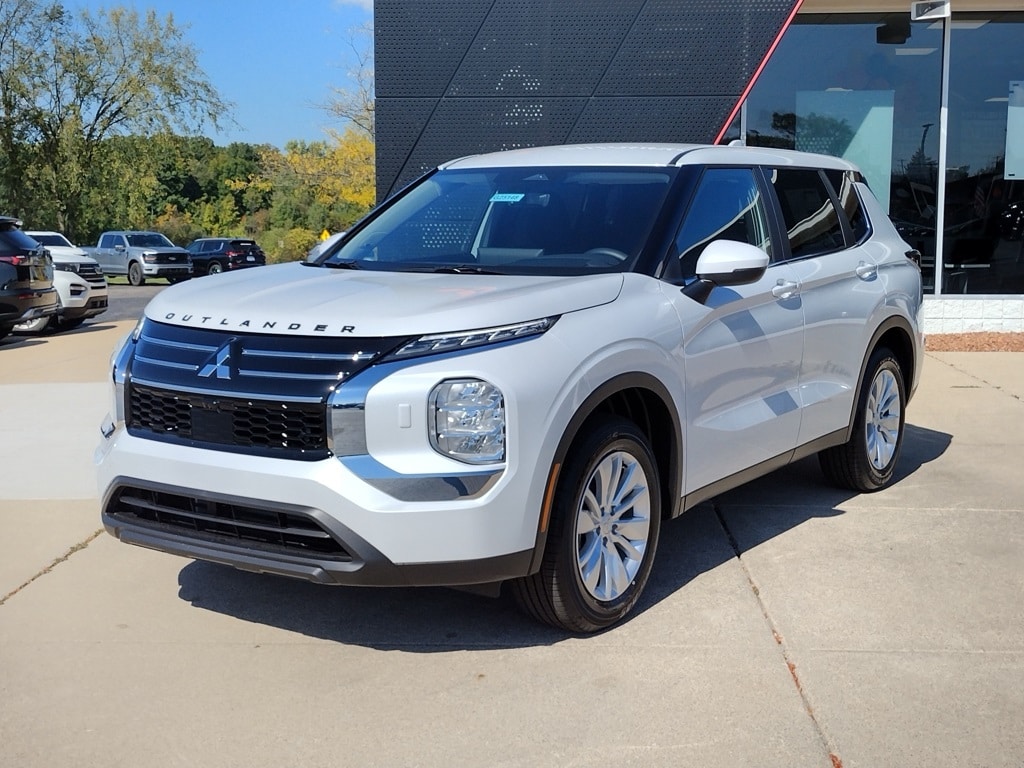 New 2025 Mitsubishi Outlander ES SUV