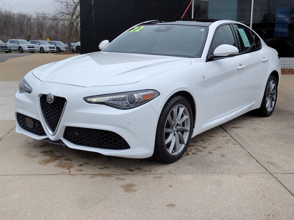 2022 Alfa Romeo Giulia 2.0 Ti Auto AWD's photo
