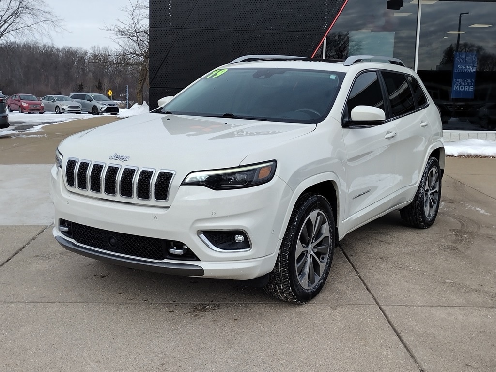 2019 Jeep Cherokee Overland