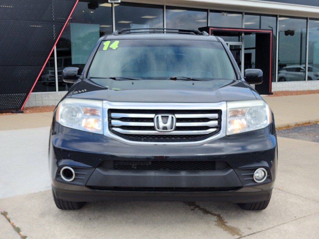 2014 Honda Pilot Touring photo 2