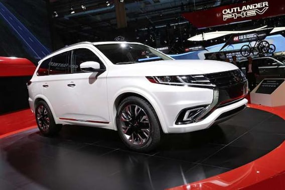 New 2018 Mitsubishi Outlander PHEV Details and Specifications