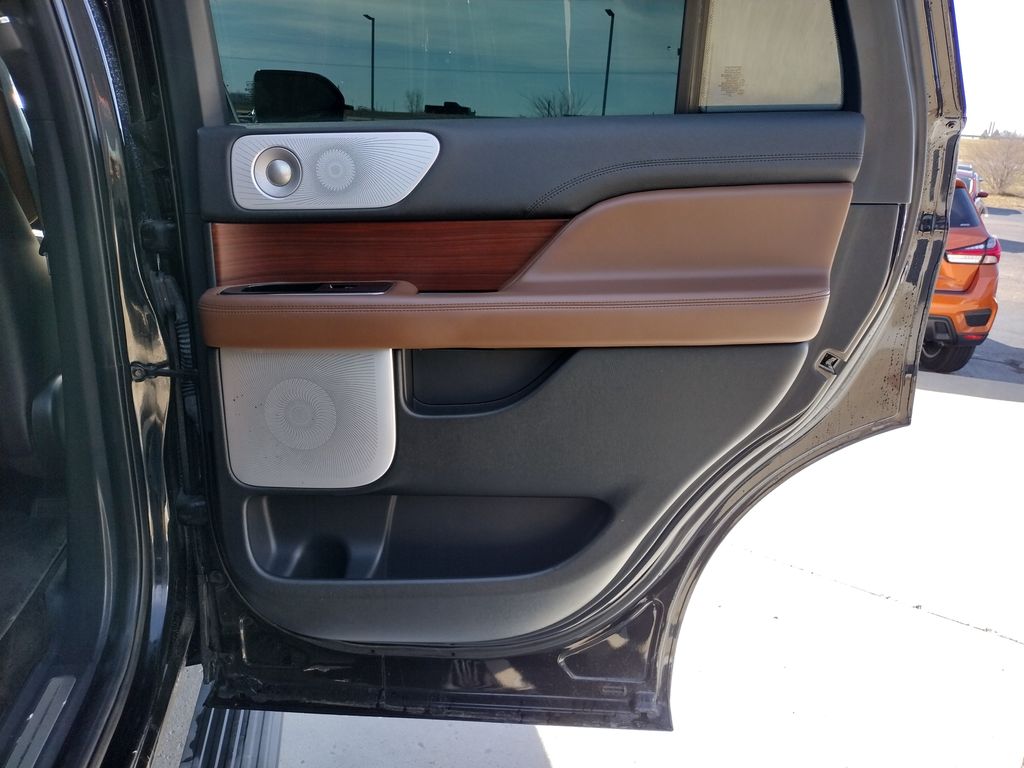 2022 Lincoln Navigator Reserve - Photo 32