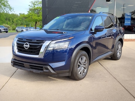 2025 Nissan Pathfinder SV SUV