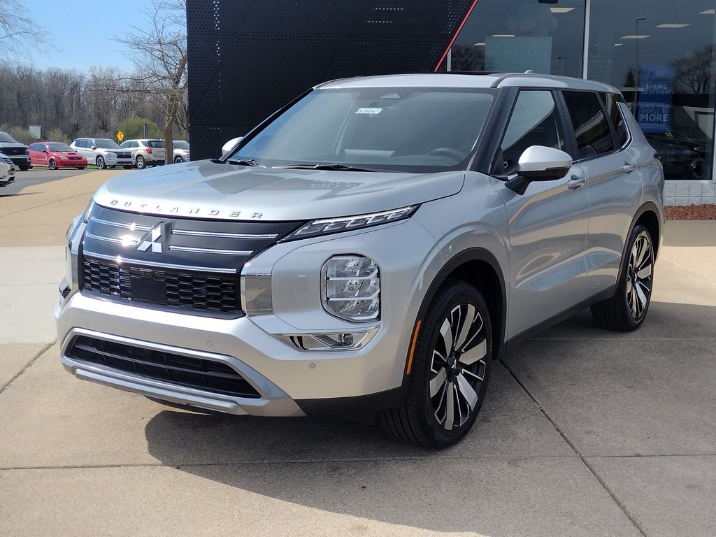 2026 Mitsubishi Outlander SE S-AWC's photo