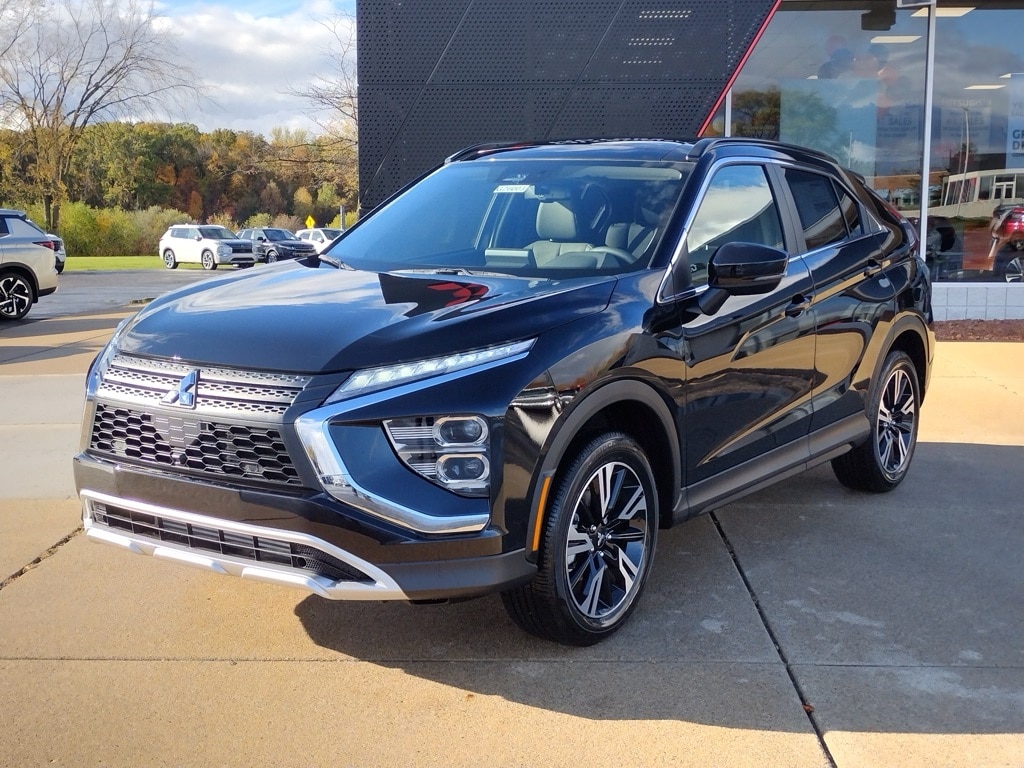 2026 Mitsubishi Eclipse Cross SE's photo
