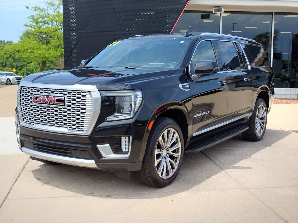 2021 GMC Yukon Denali AWD's photo