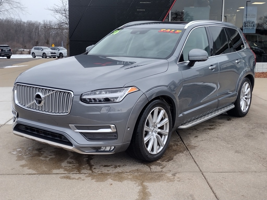 2016 Volvo XC90 Inscription's photo