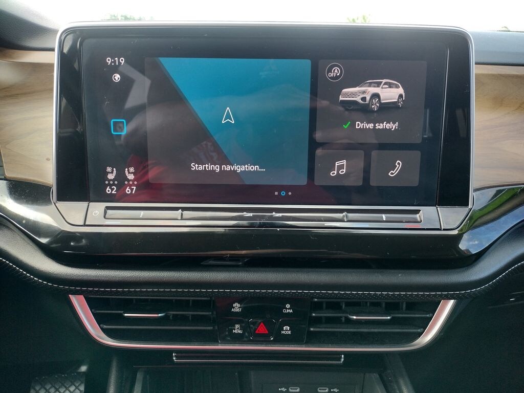 Certified 2025 Volkswagen Atlas 2.0T SE w/Technology SUV