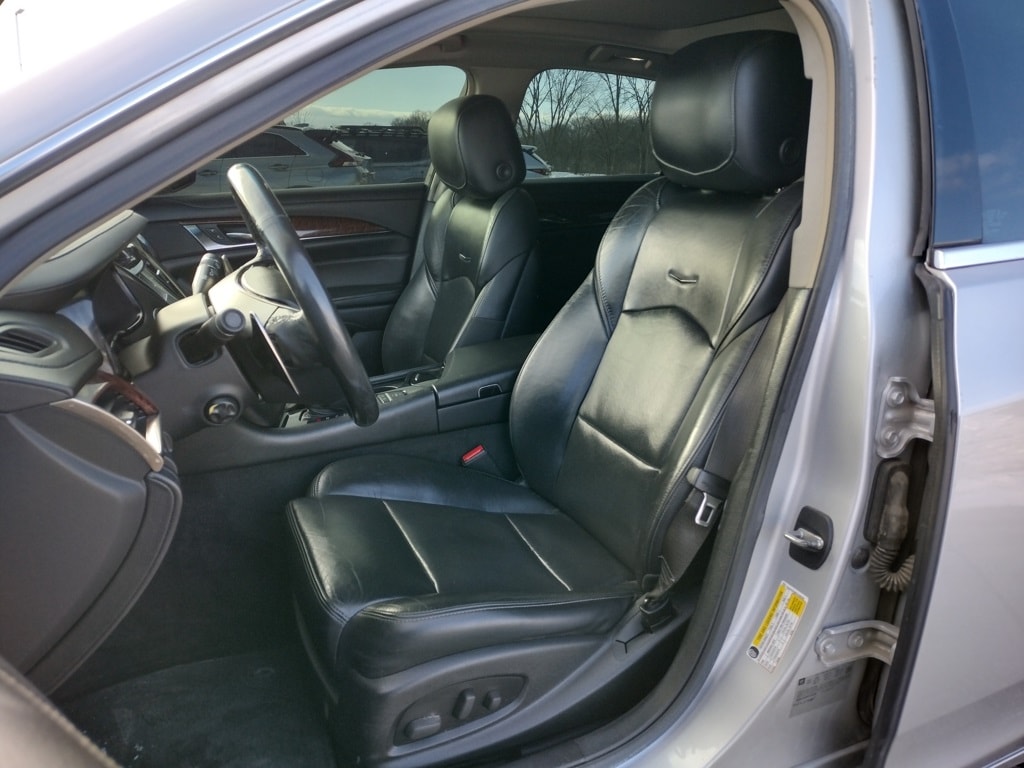 Used 2015 Cadillac CTS Sedan Luxury Collection with VIN 1G6AX5S30F0106206 for sale in Grand Blanc Township, MI