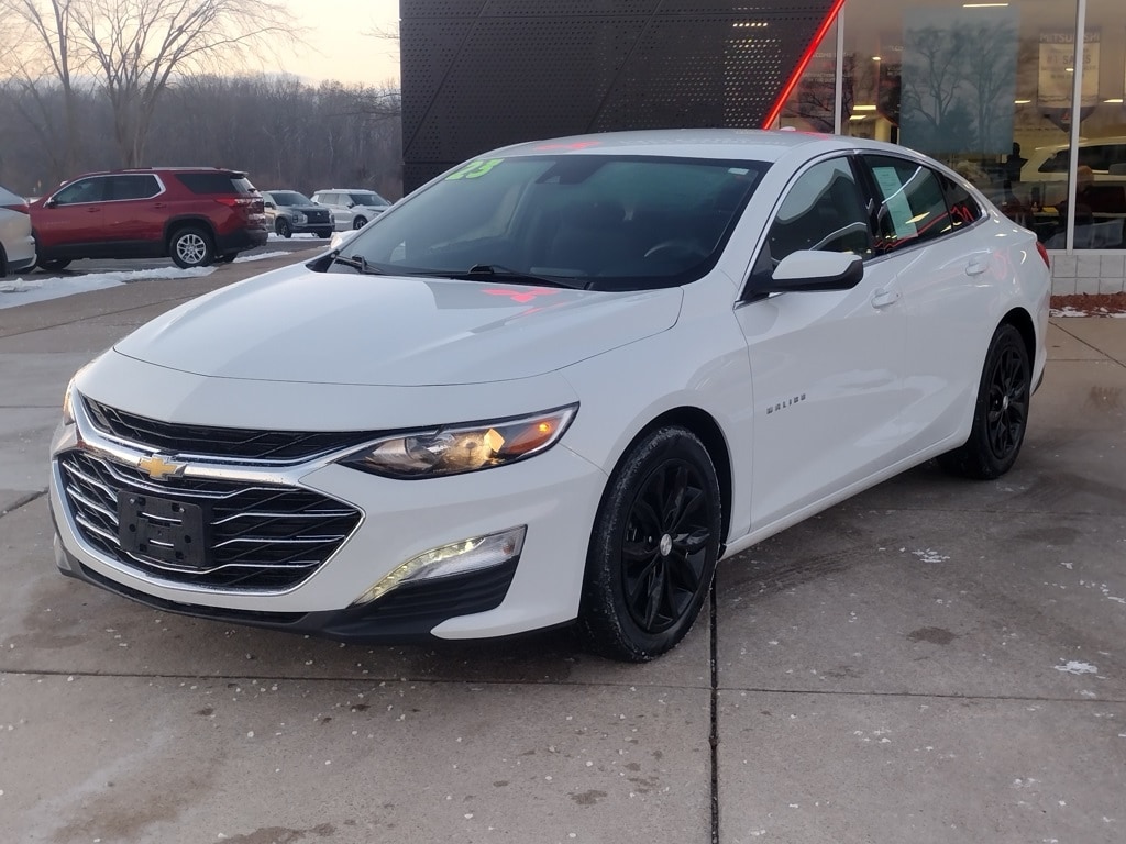 2023 Chevrolet Malibu 1LT's photo