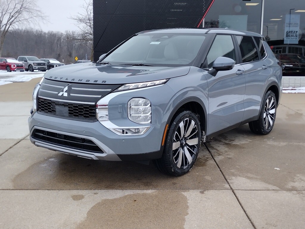 New 2026 Mitsubishi Outlander SE SUV