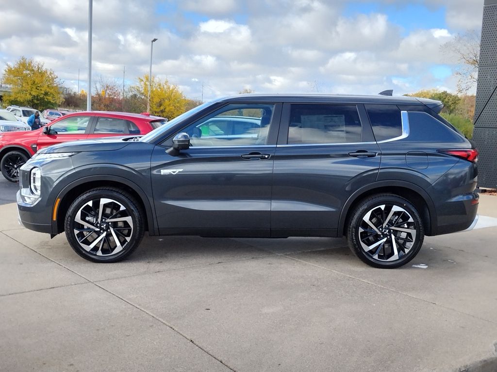 2025 Mitsubishi Outlander Plug-in Hybrid SE - Photo 19