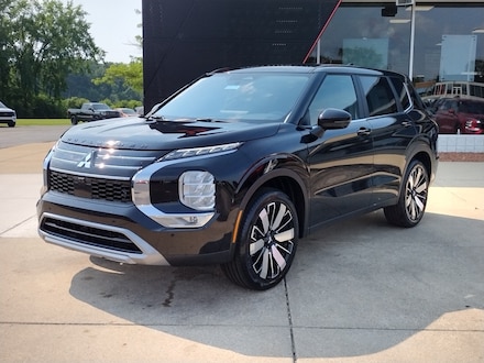 2025 Mitsubishi Outlander SE SUV