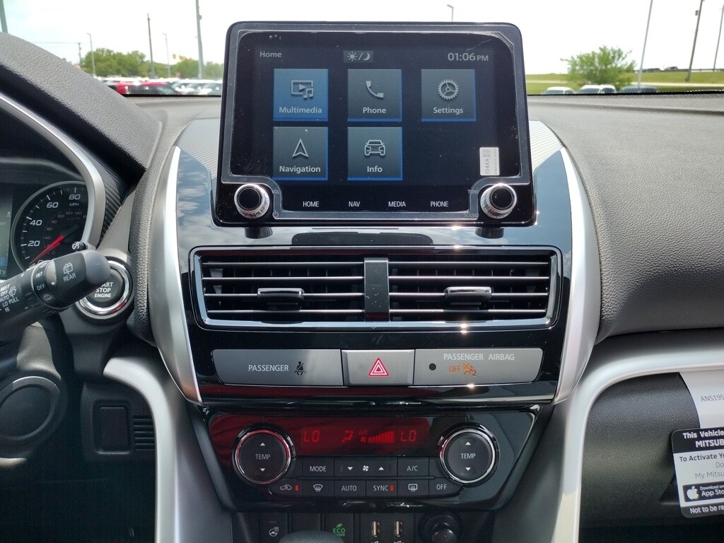 2025 Mitsubishi Eclipse Cross SEL photo 3