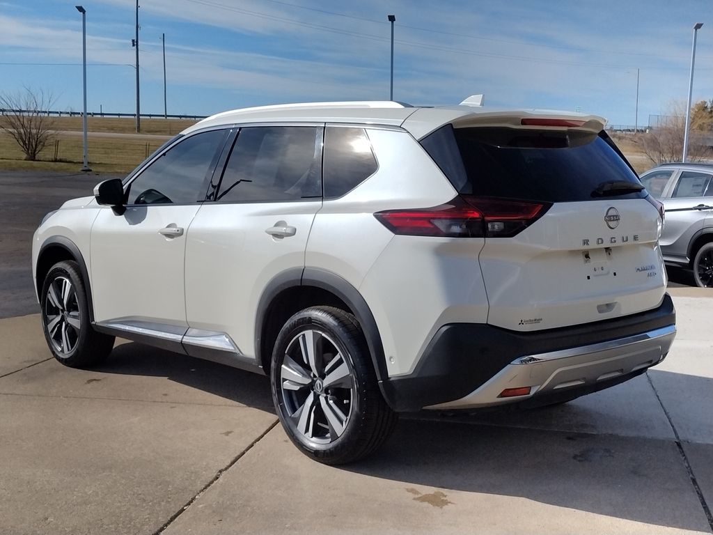 2023 Nissan Rogue Platinum - Photo 19