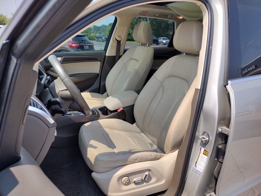 Used 2016 Audi Q5 Premium Plus with VIN WA1L2AFPXGA035354 for sale in Grand Blanc Township, MI
