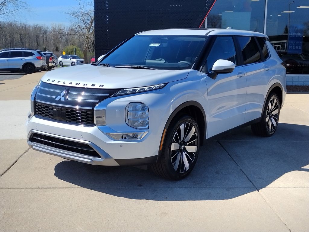 2026 Mitsubishi Outlander SE S-AWC's photo