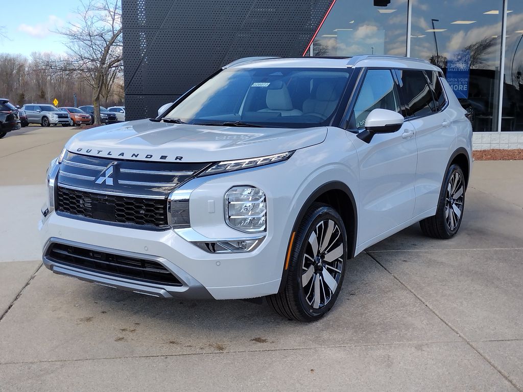 2026 Mitsubishi Outlander SEL S-AWC's photo