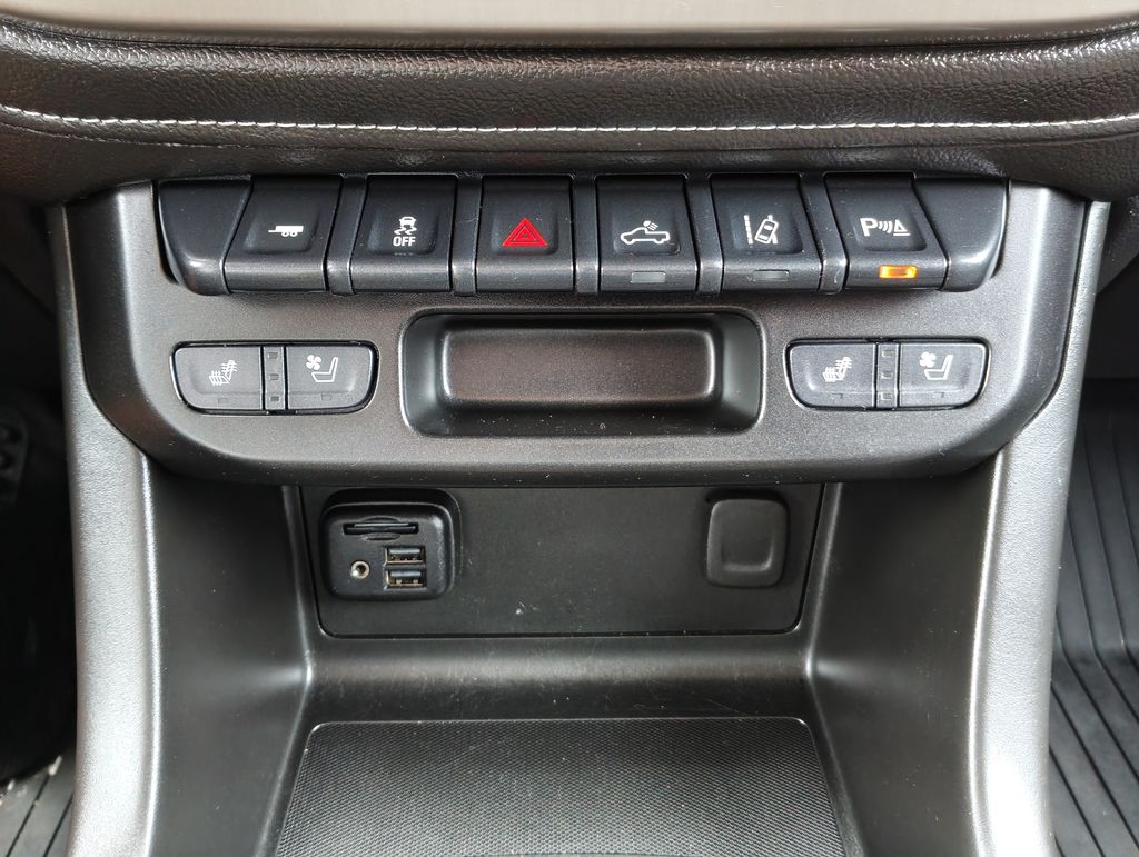Used 2022 GMC Canyon Denali Truck Crew Cab
