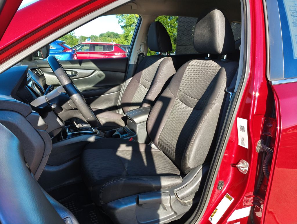Used 2020 Nissan Rogue S with VIN 5N1AT2MV4LC738685 for sale in Grand Blanc Township, MI