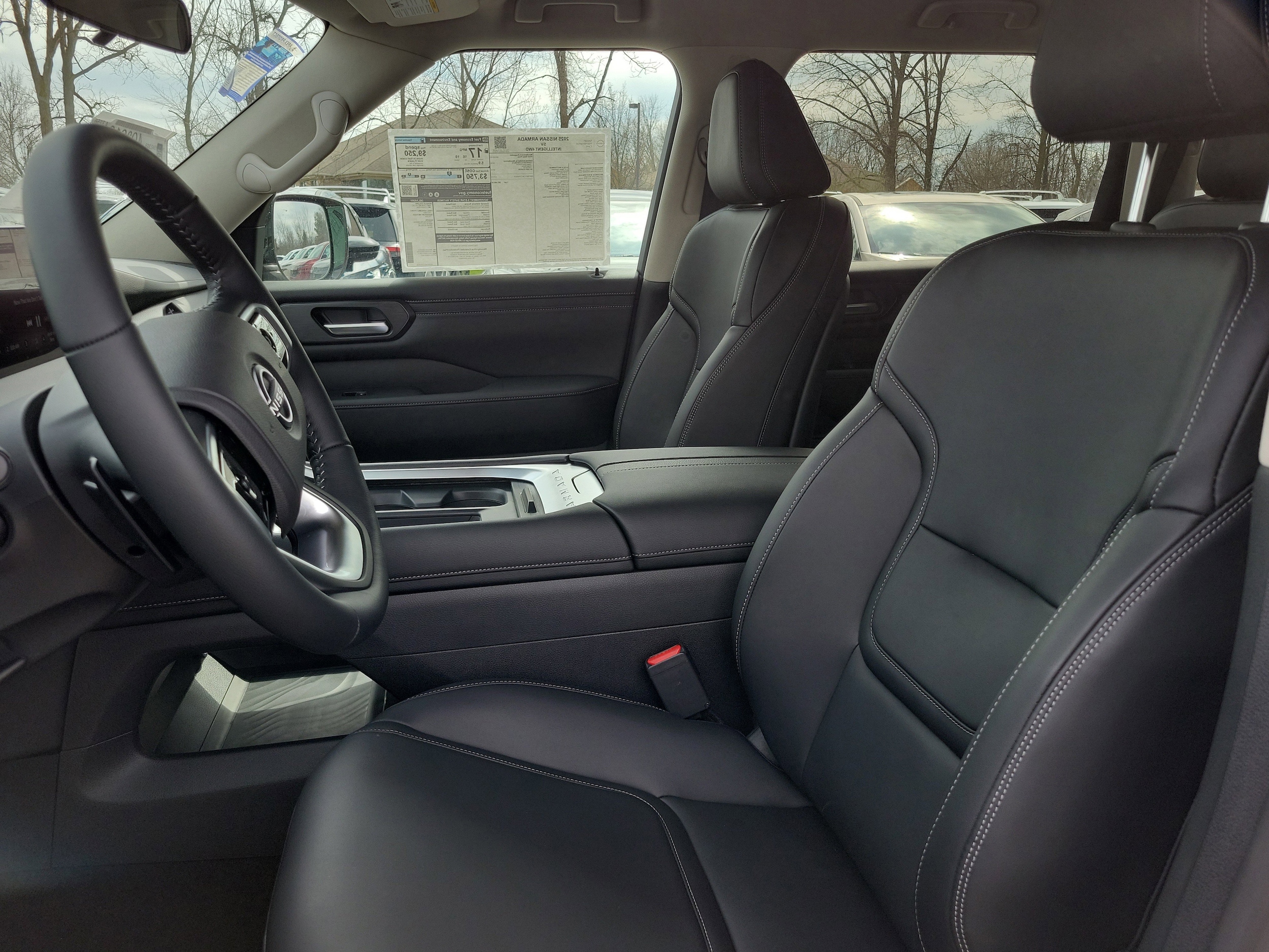 2025 Nissan Armada SV - Photo 5