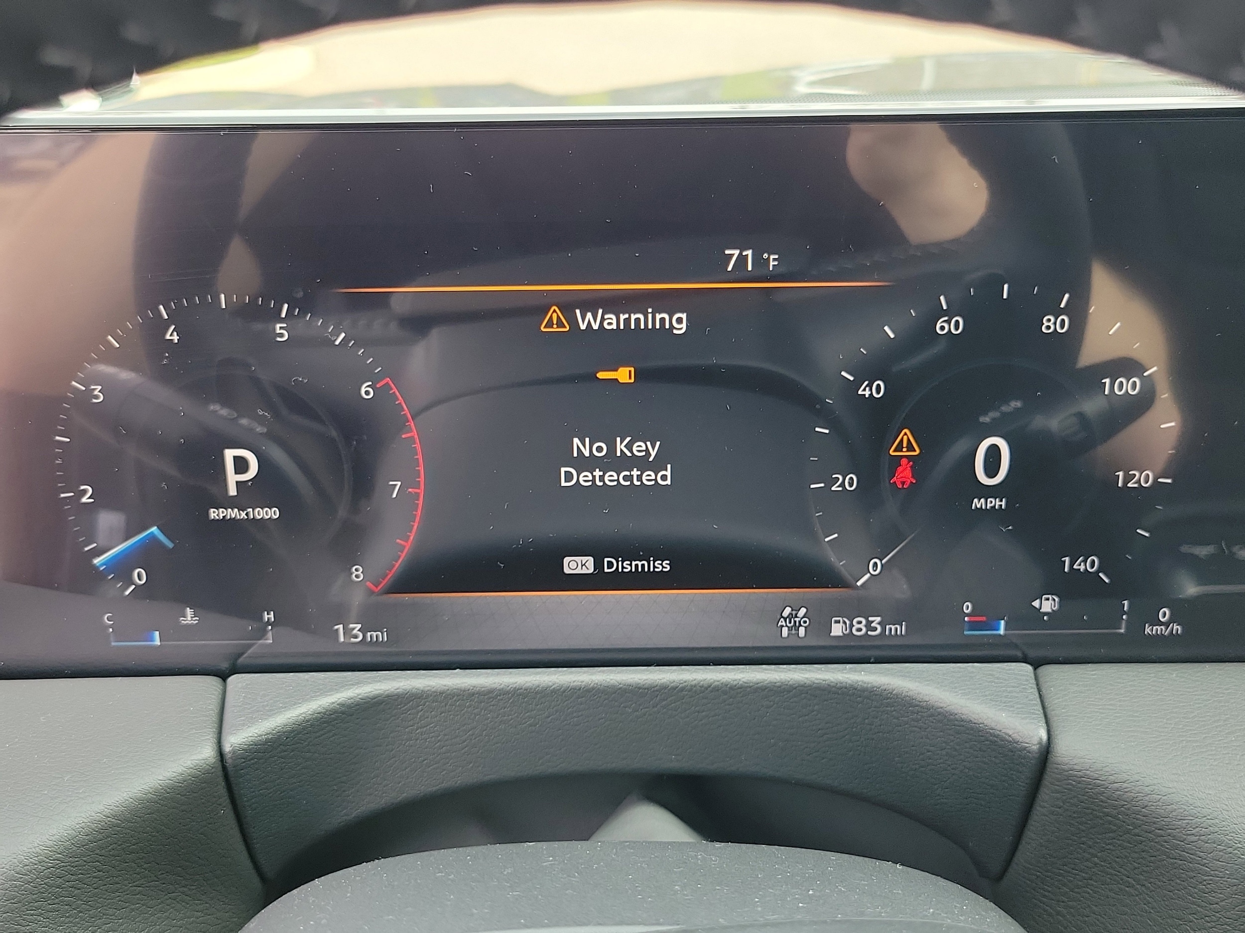 2025 Nissan Armada SV - Photo 9