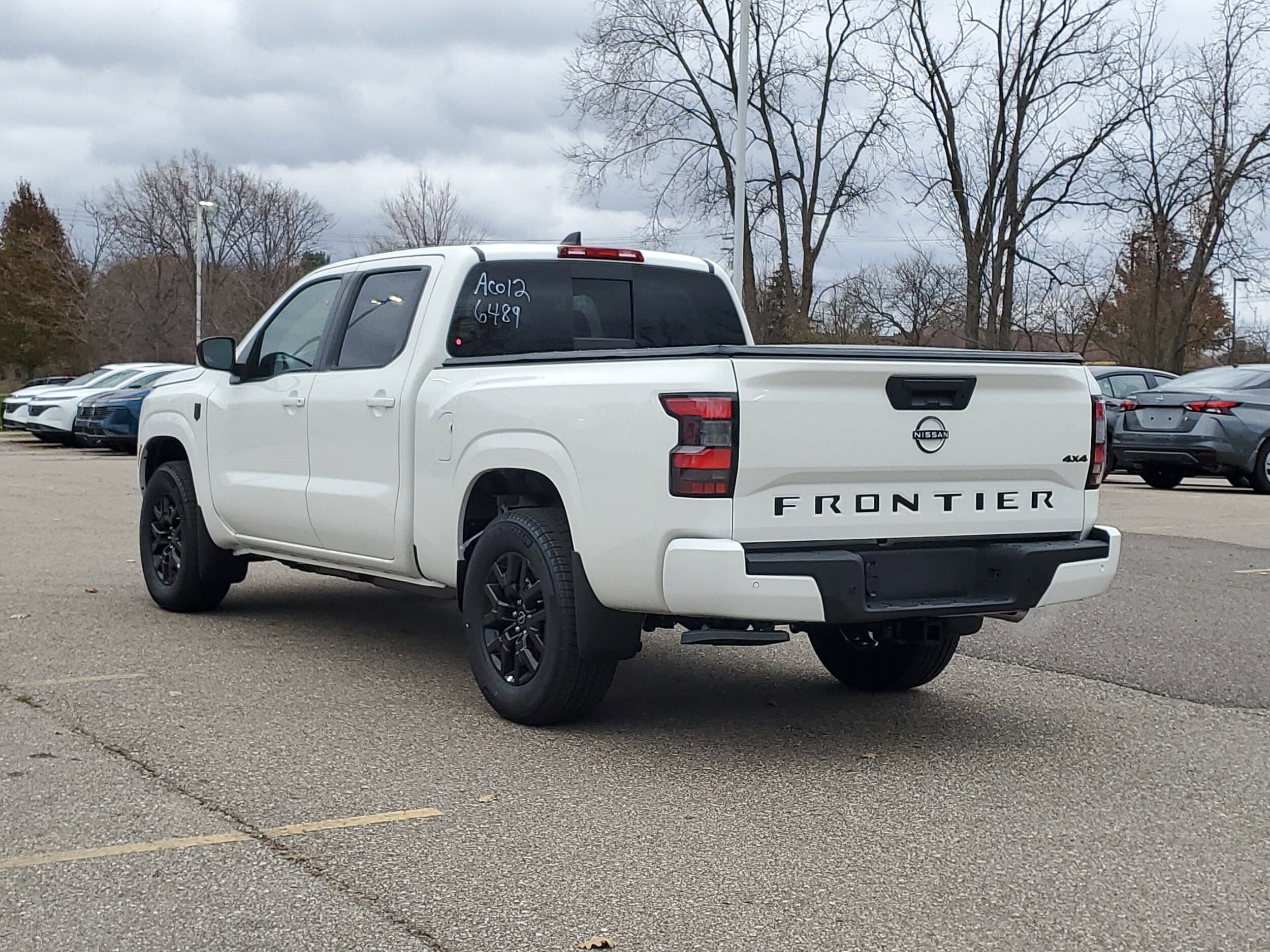 2026 Nissan Frontier SV photo 3