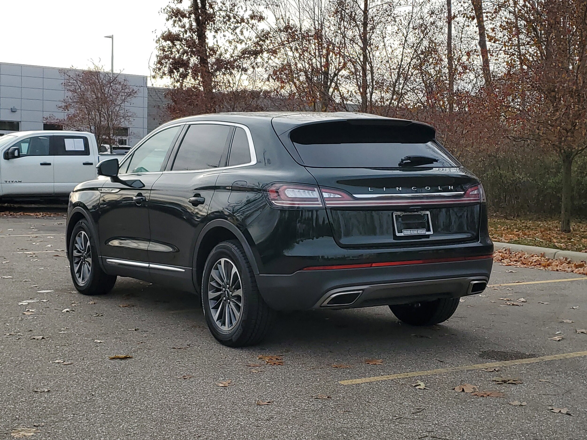 2021 Lincoln Nautilus Reserve photo 3