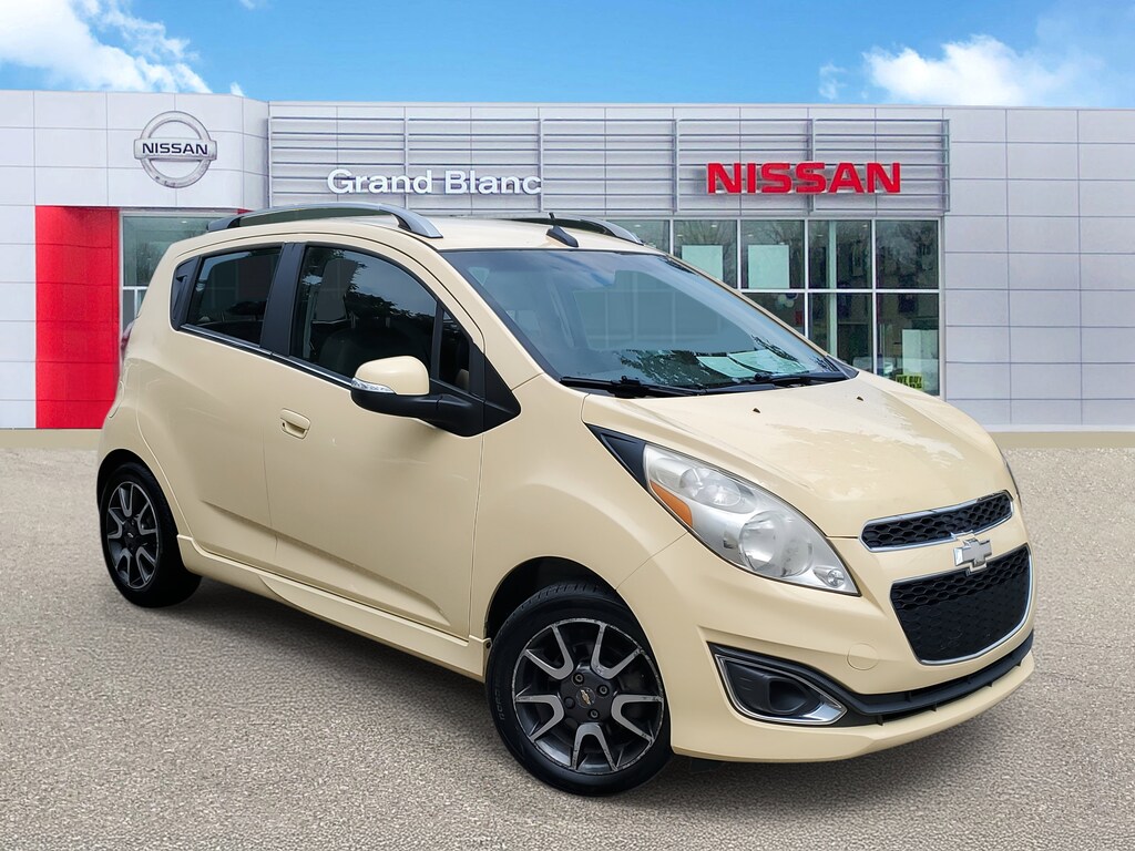 Used 2014 Chevrolet Spark 2LT Auto Hatchback