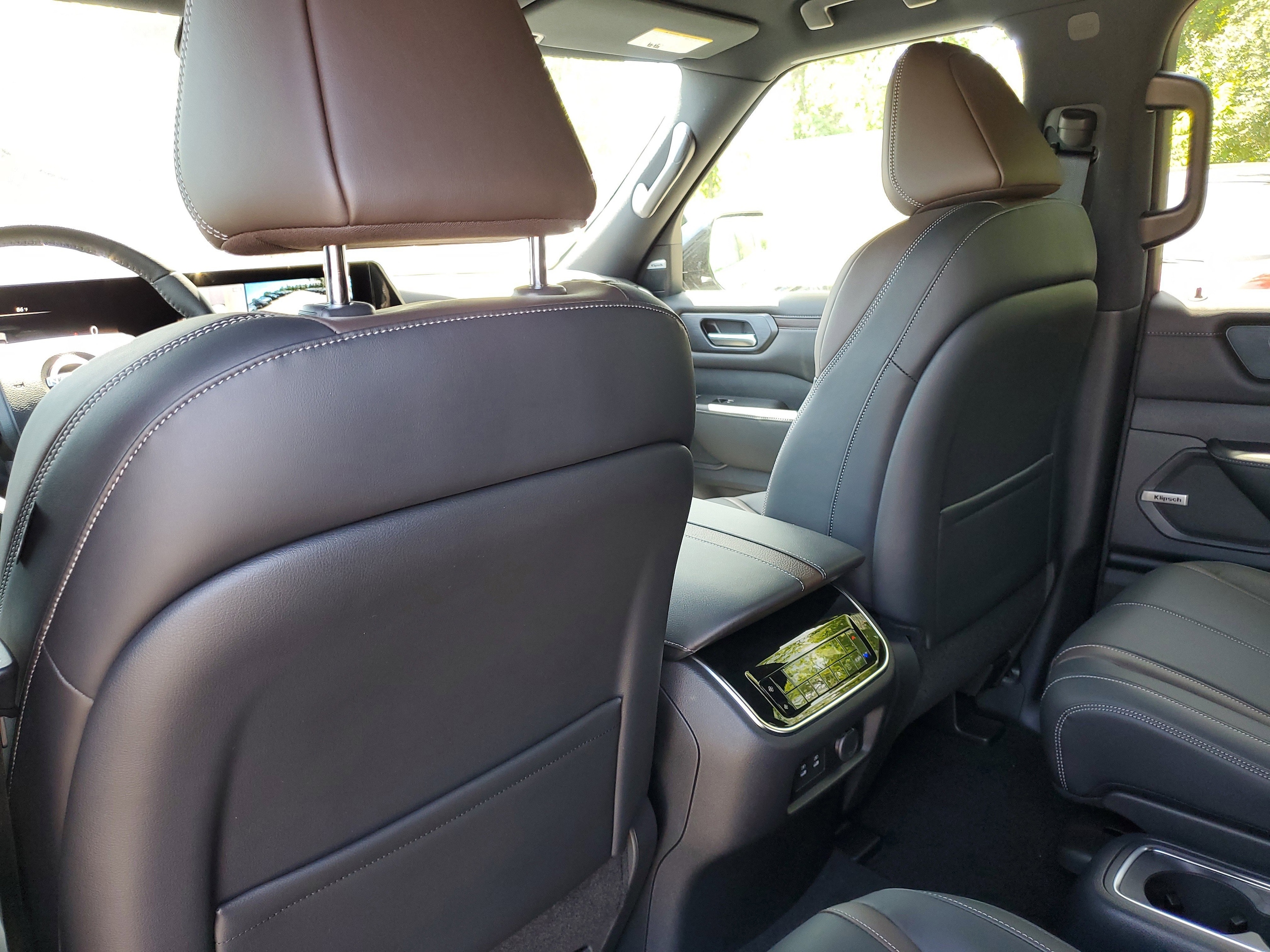 2025 Nissan Armada SL - Photo 27