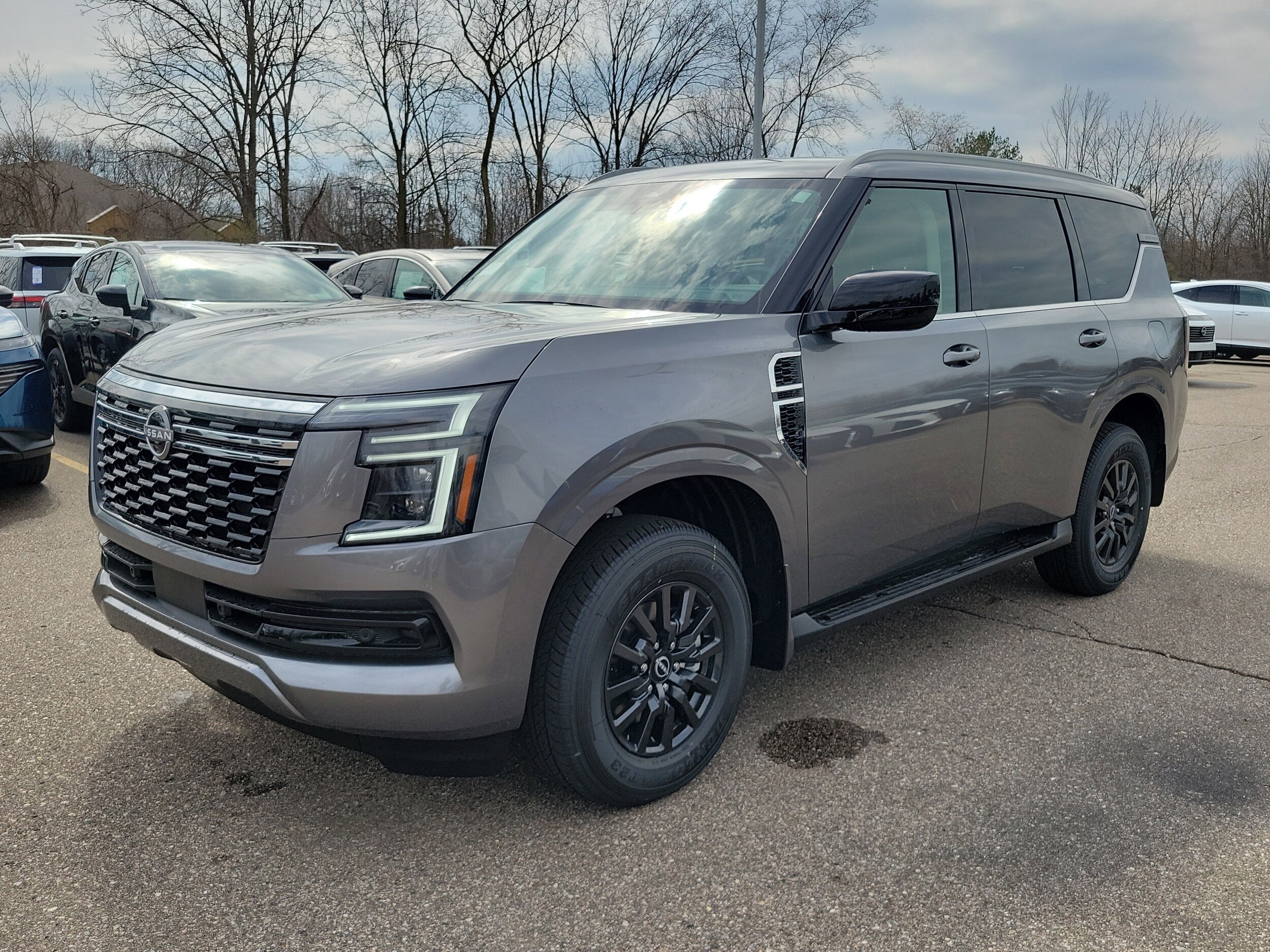 2025 Nissan Armada SV photo 2