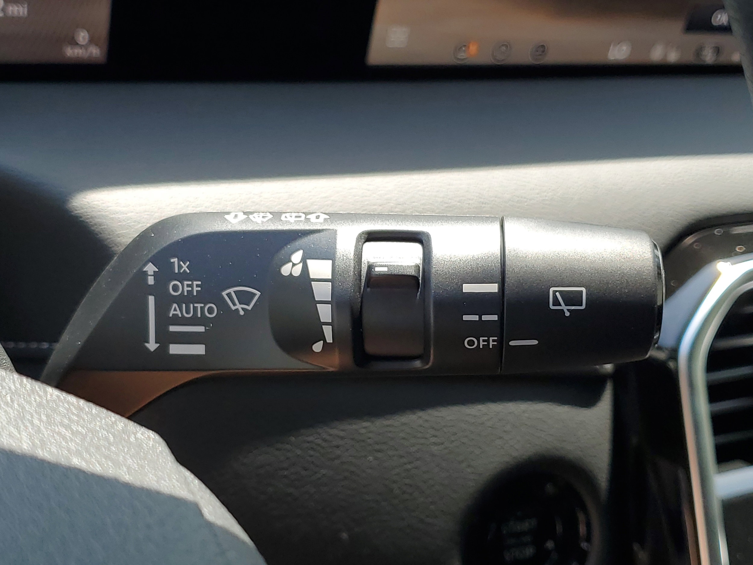 2025 Nissan Armada SL - Photo 13