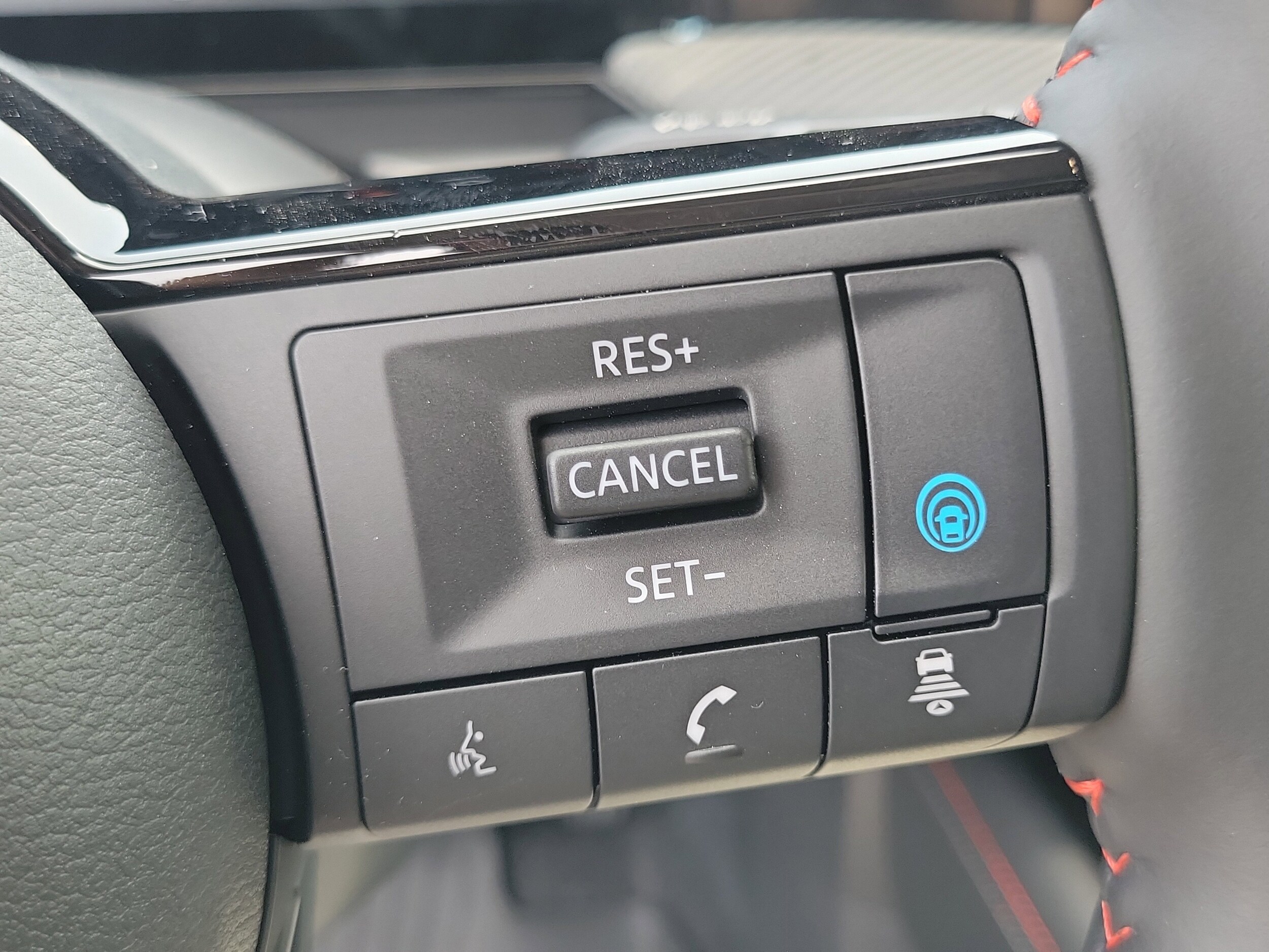 2025 Nissan Kicks SR AWD - Photo 12