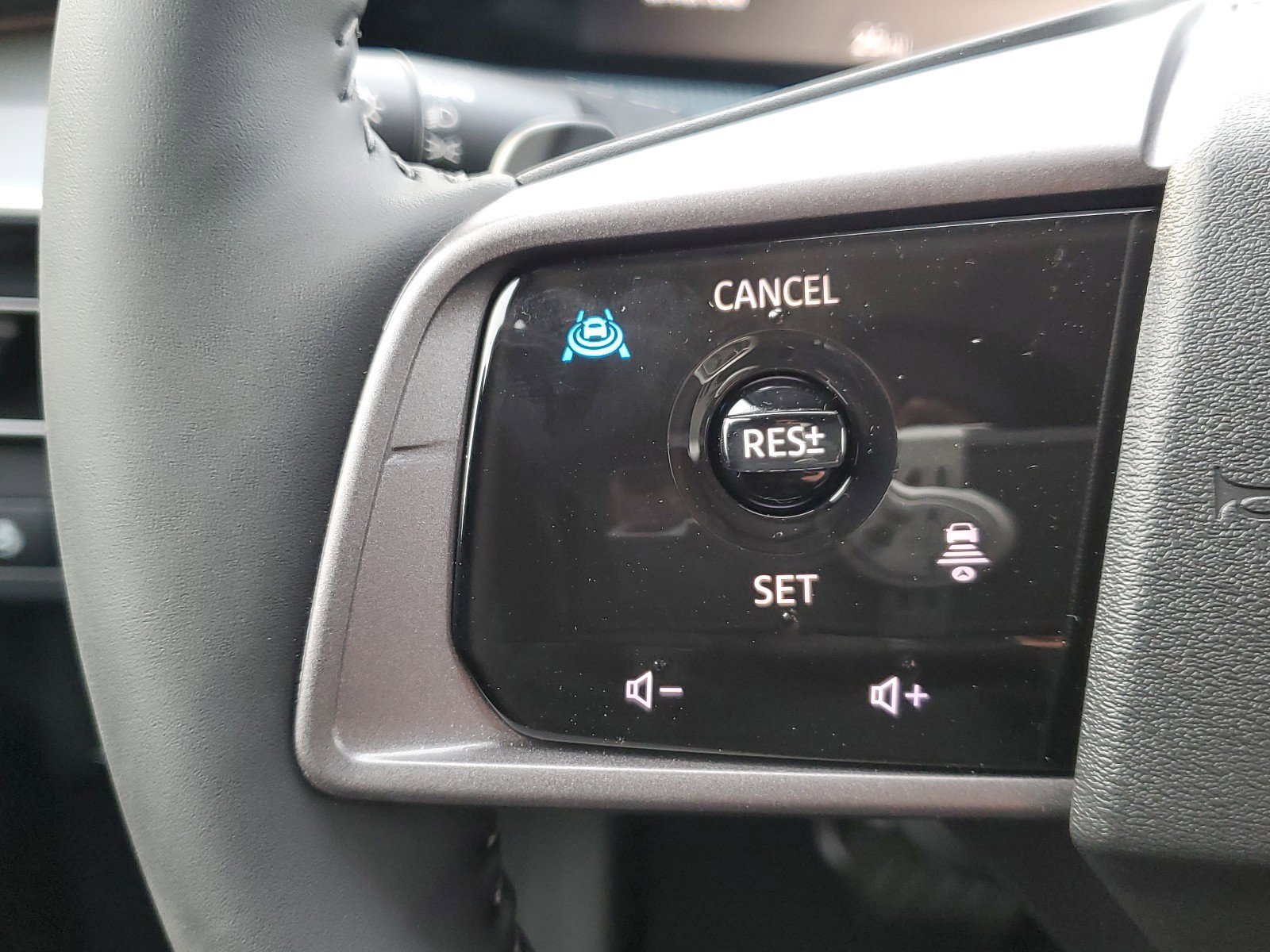 2025 Nissan Murano SL - Photo 10