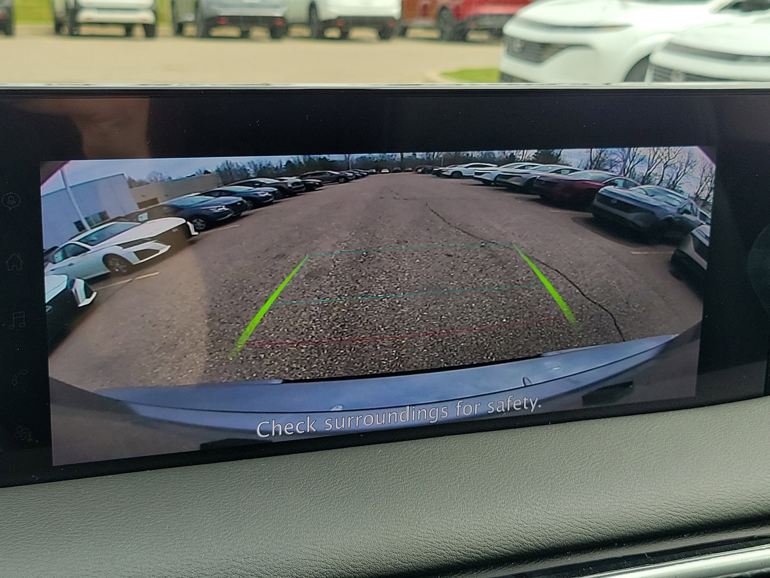 2025 Nissan Armada SV - Photo 14