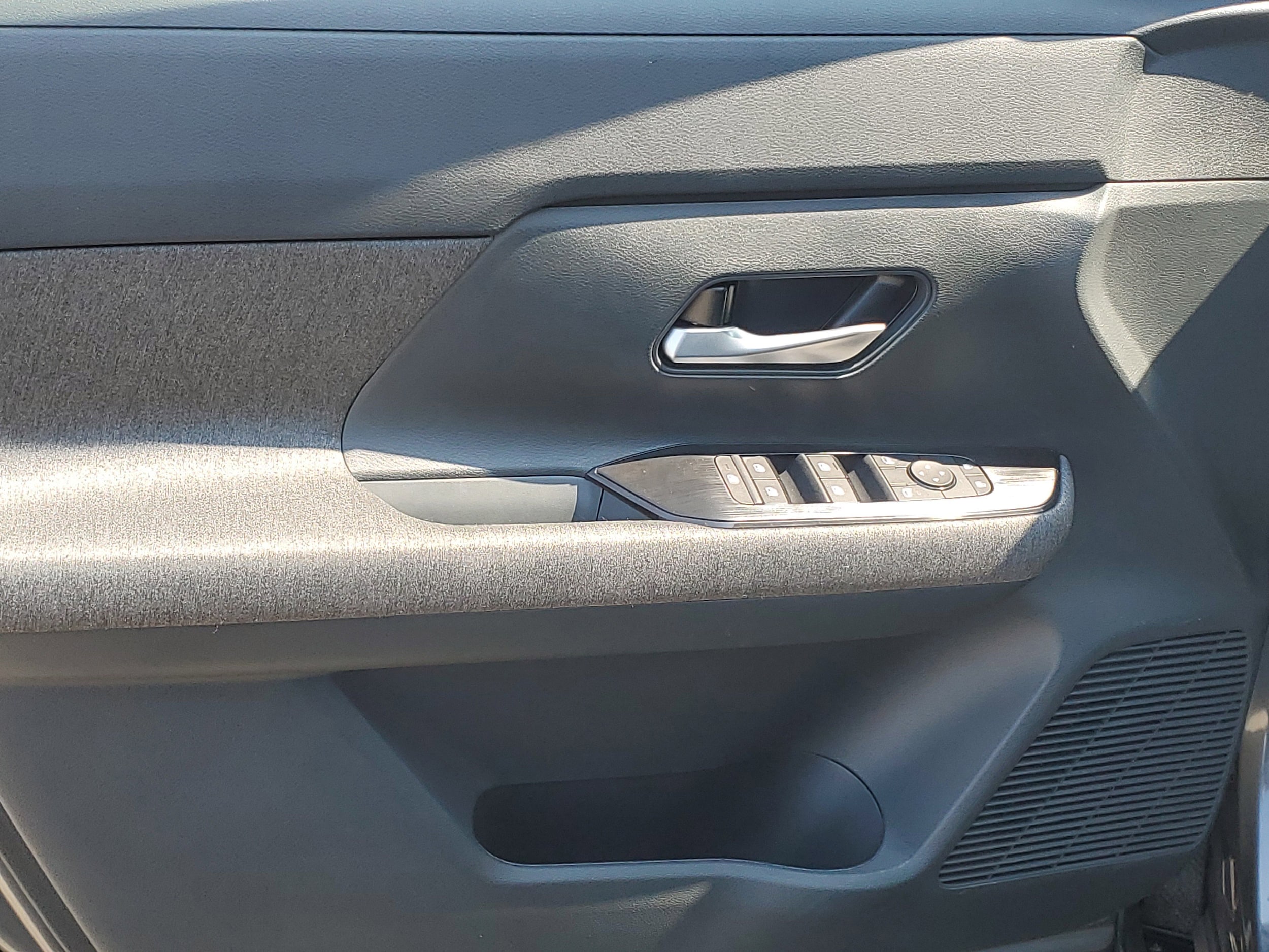2026 Nissan KICKS SV AWD - Photo 21