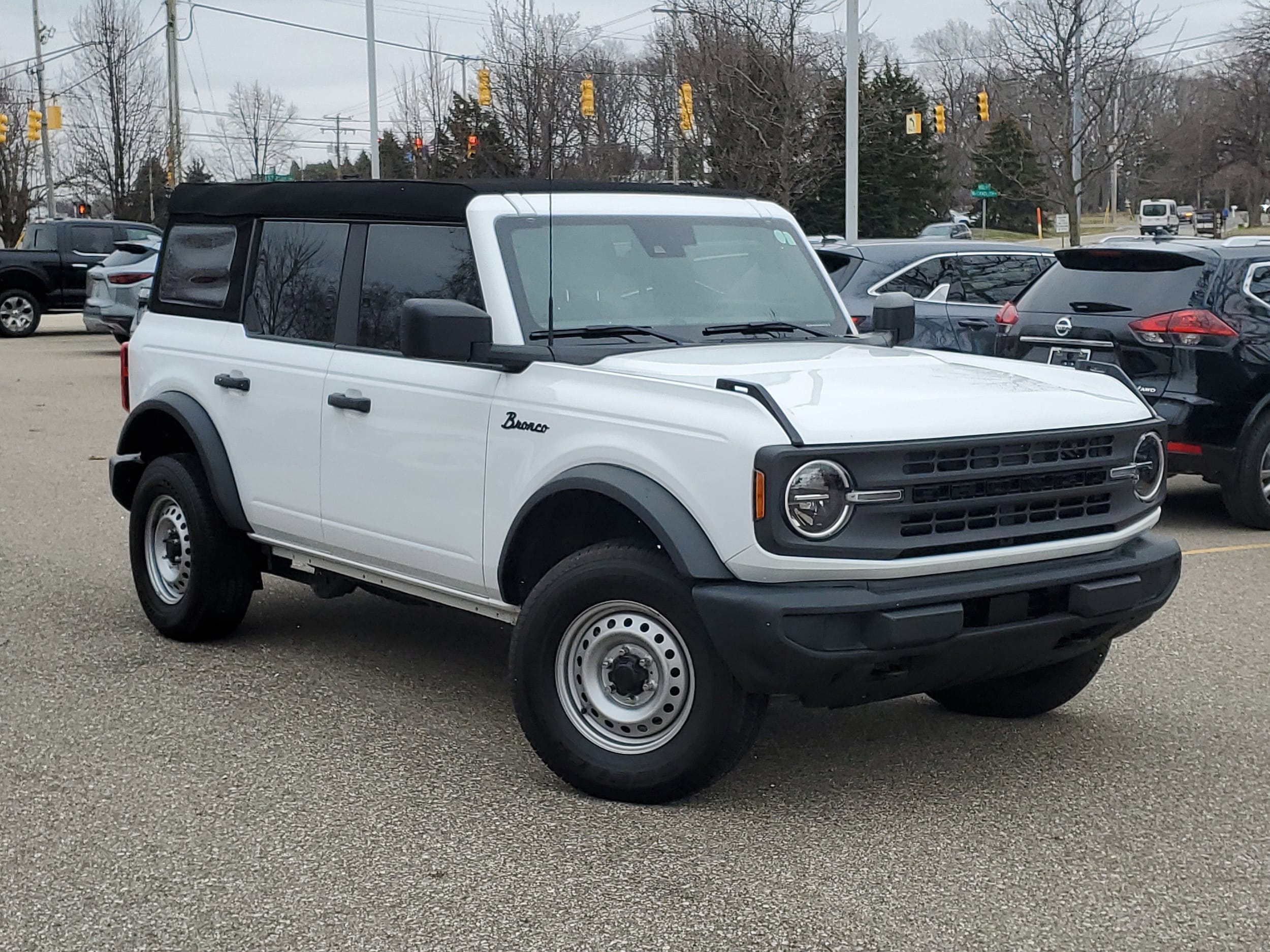 2023 Ford Bronco 4-Door Base