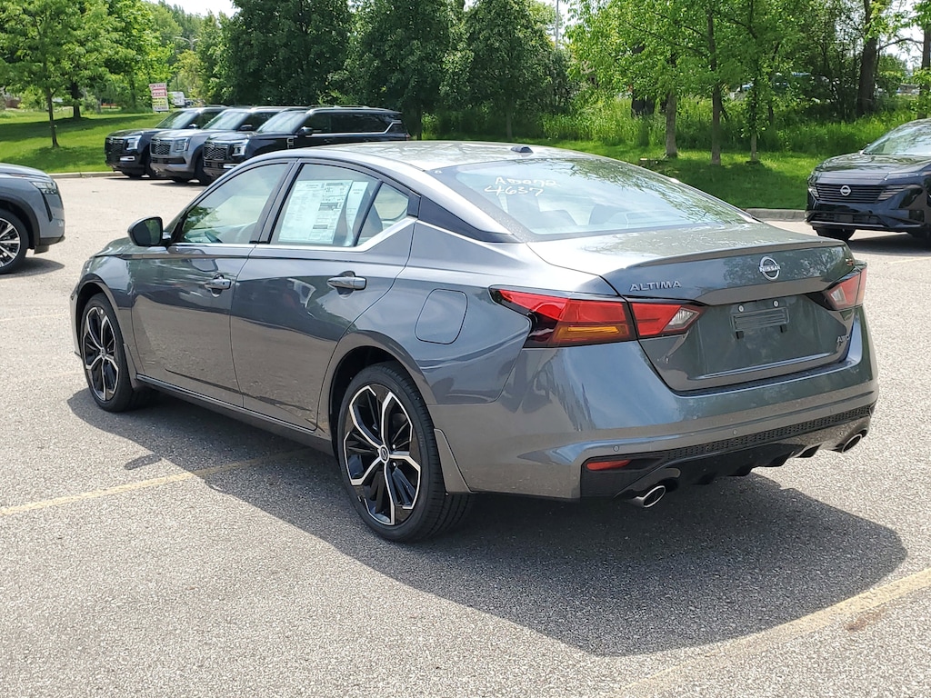 New 2026 Nissan Altima SR Sedan
