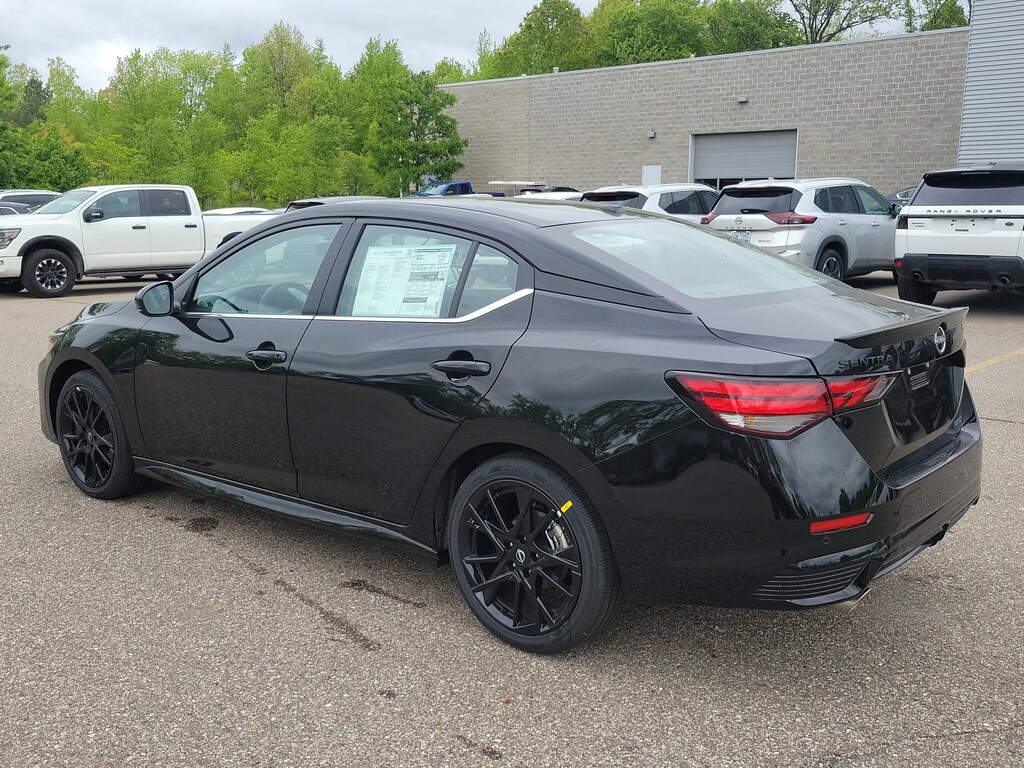 New 2025 Nissan Sentra SR Sedan