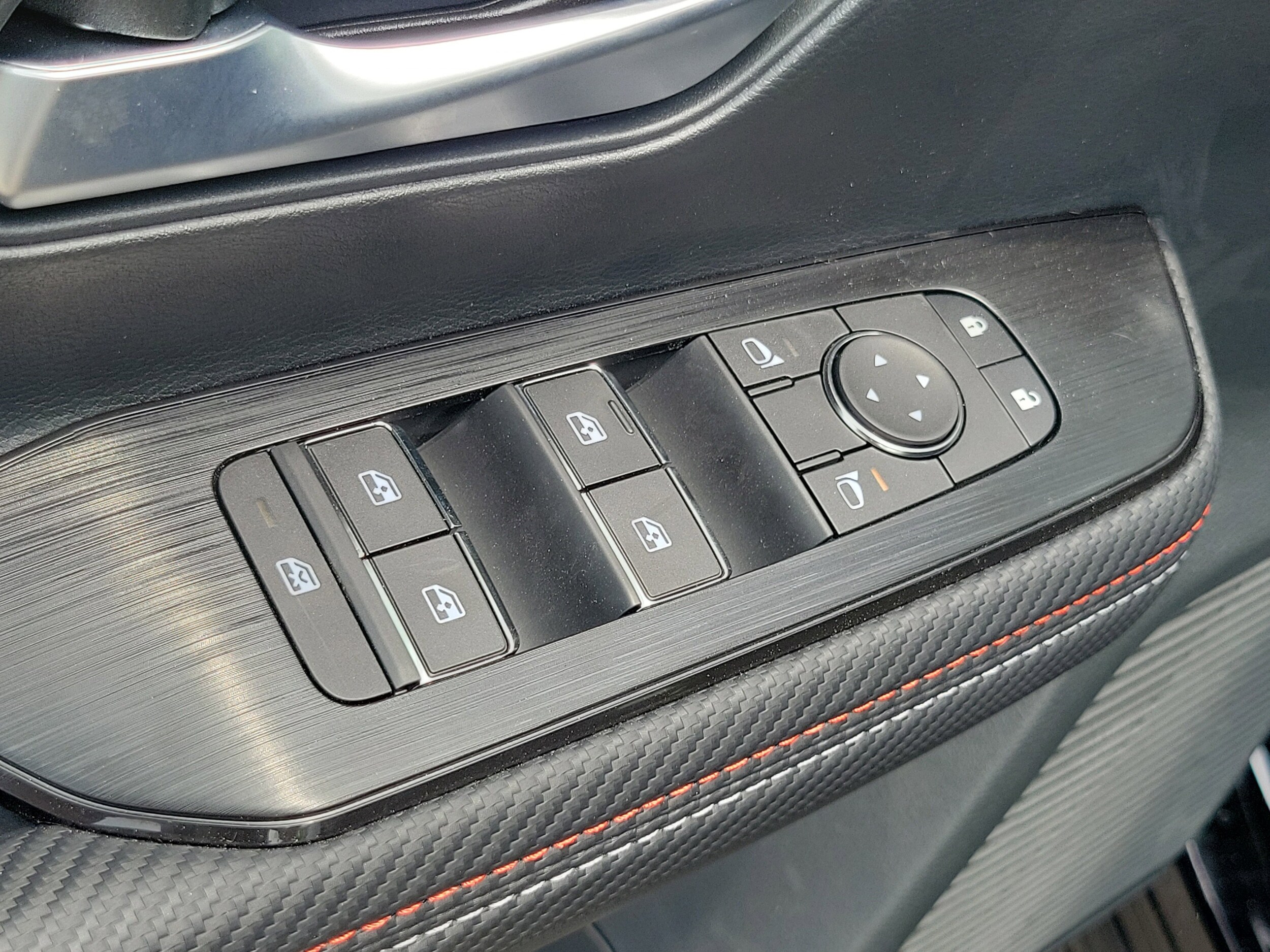 2025 Nissan Kicks SR AWD - Photo 21
