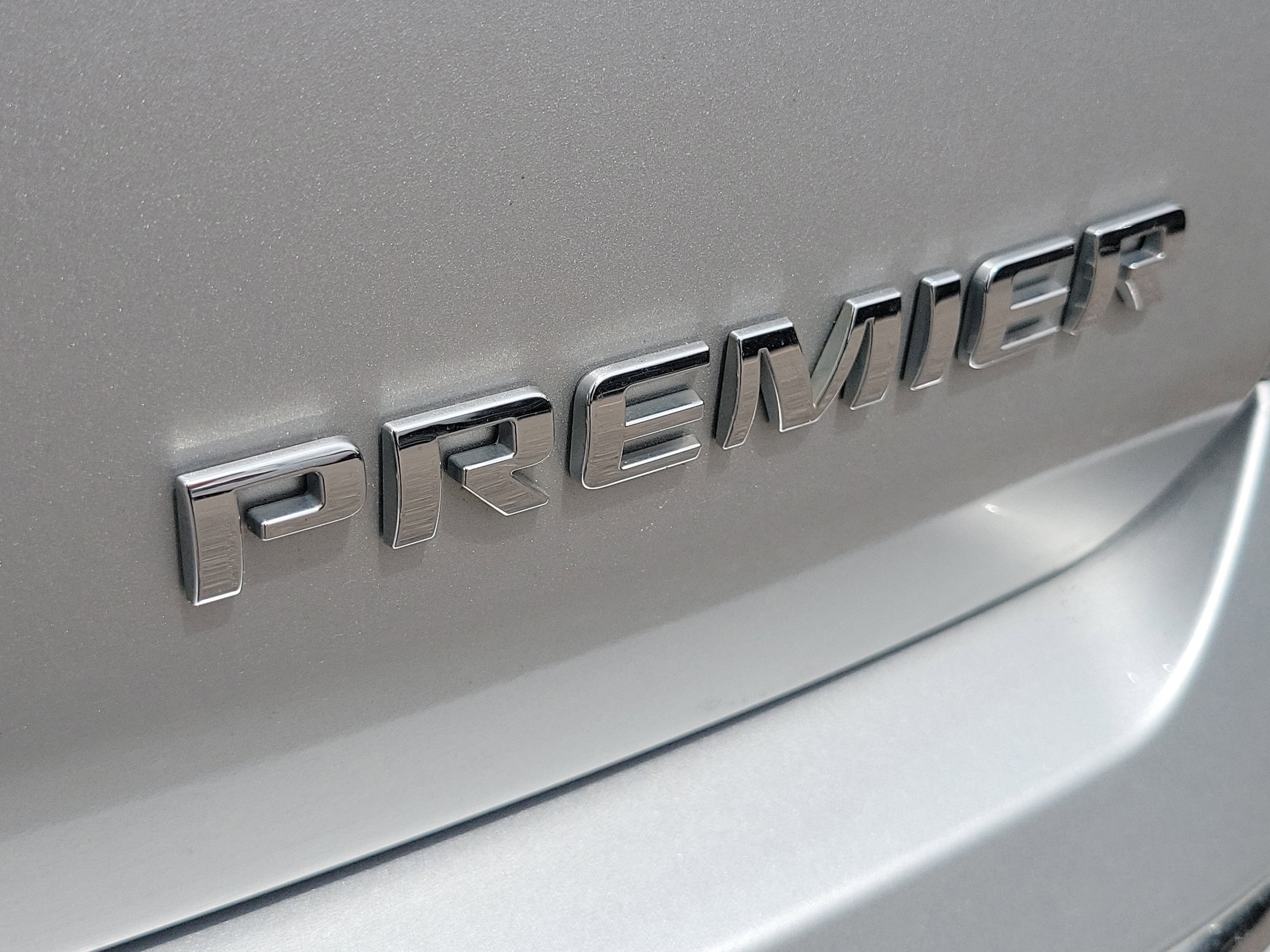 2022 Chevrolet Traverse Premier - Photo 37