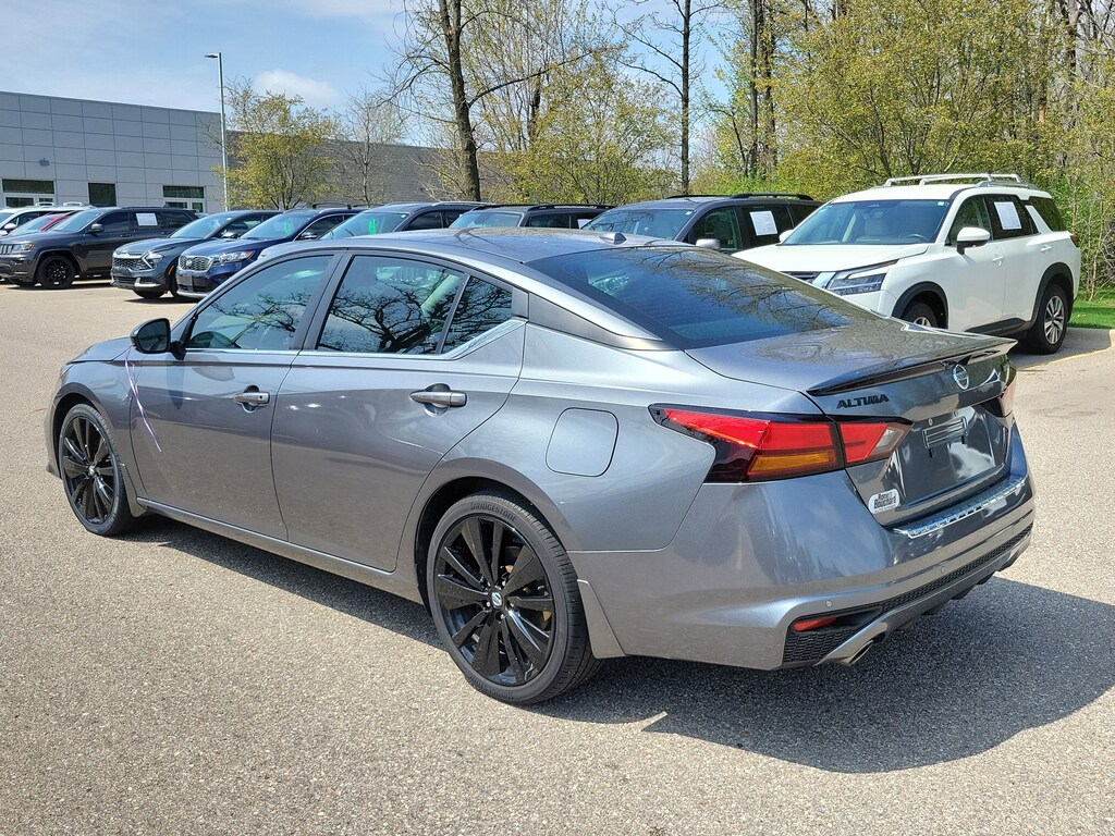 Certified 2022 Nissan Altima 2.5 SR Sedan