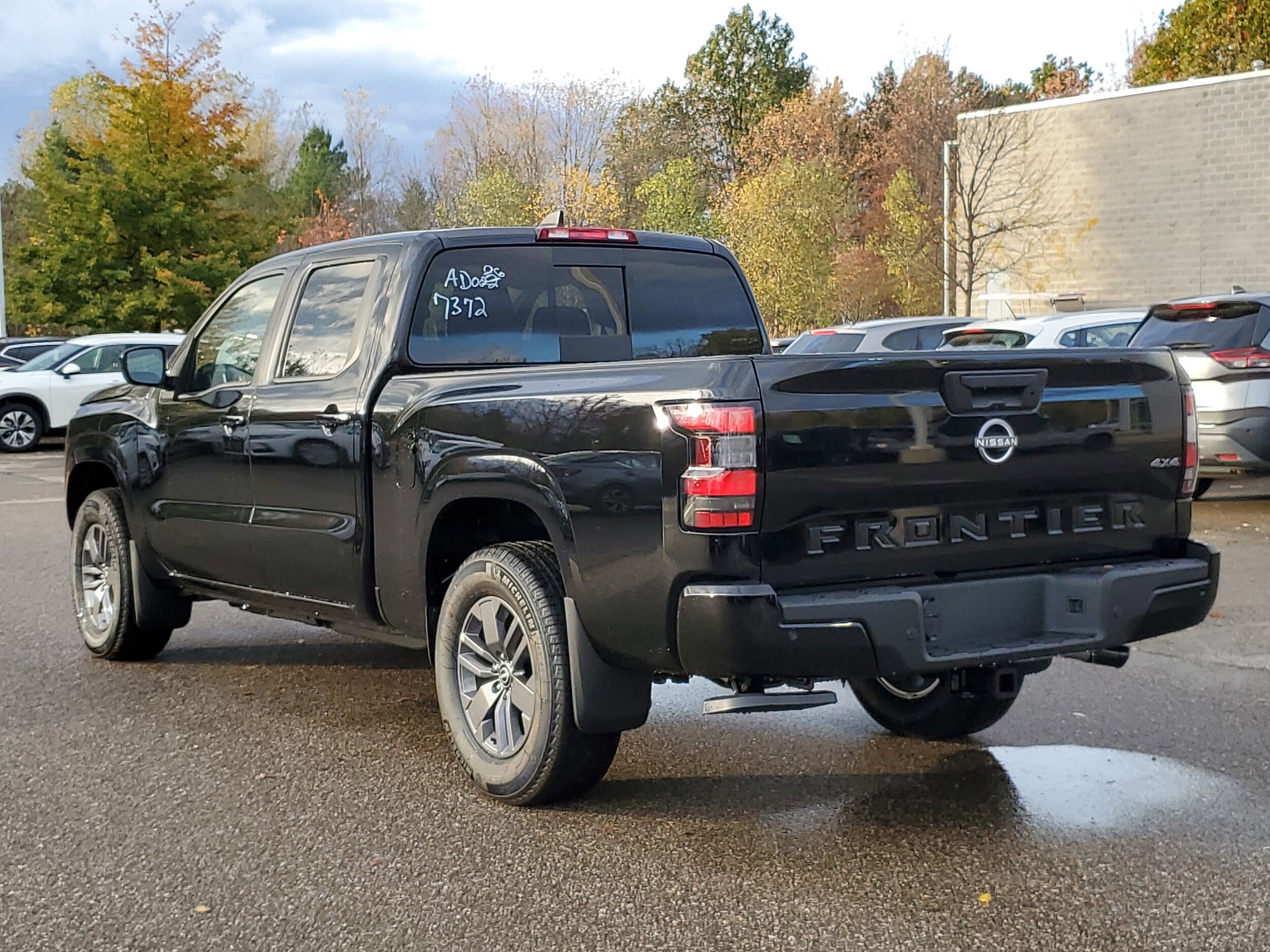 2026 Nissan Frontier SV photo 3