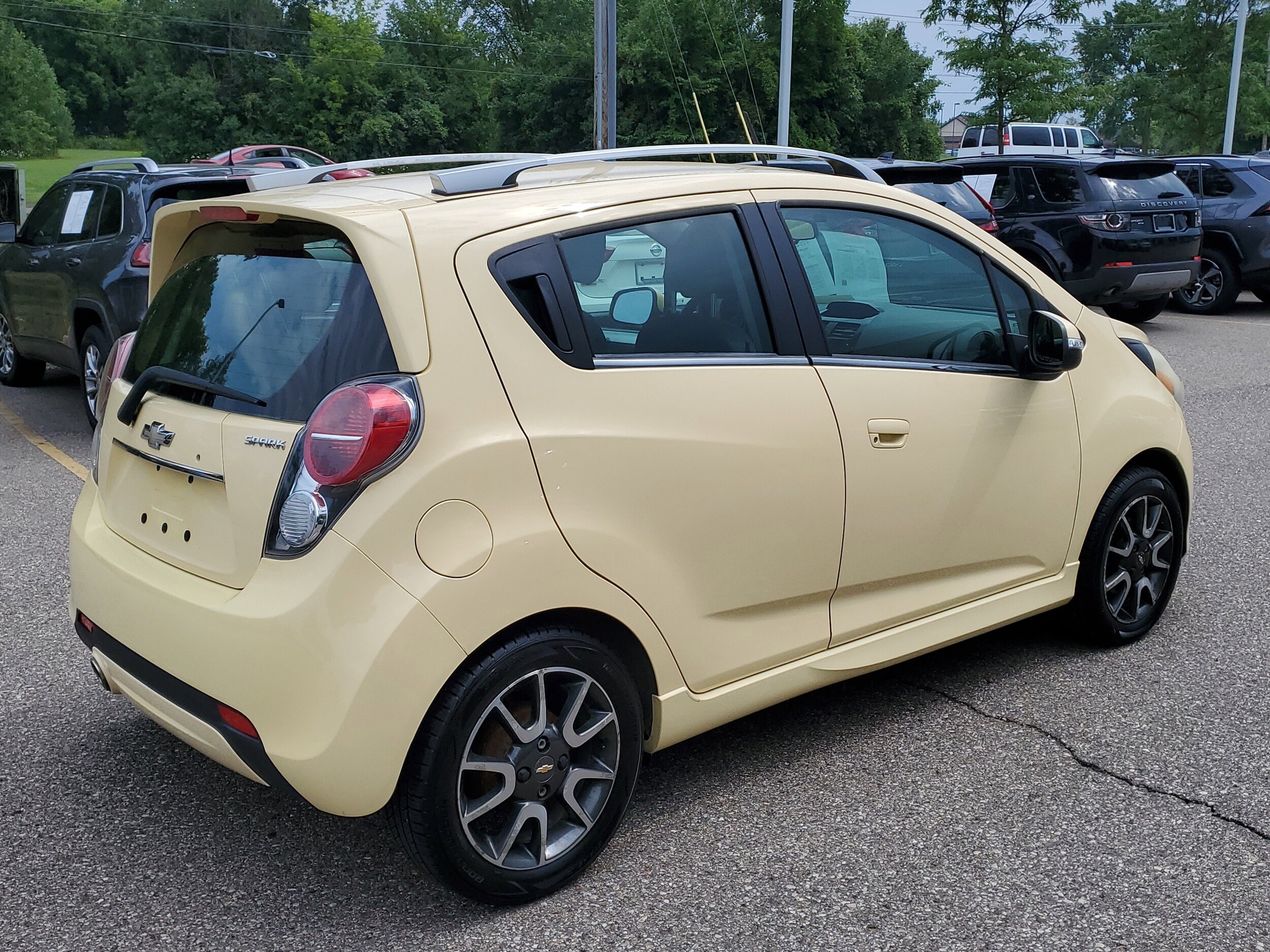 2014 Chevrolet Spark 2LT photo 4