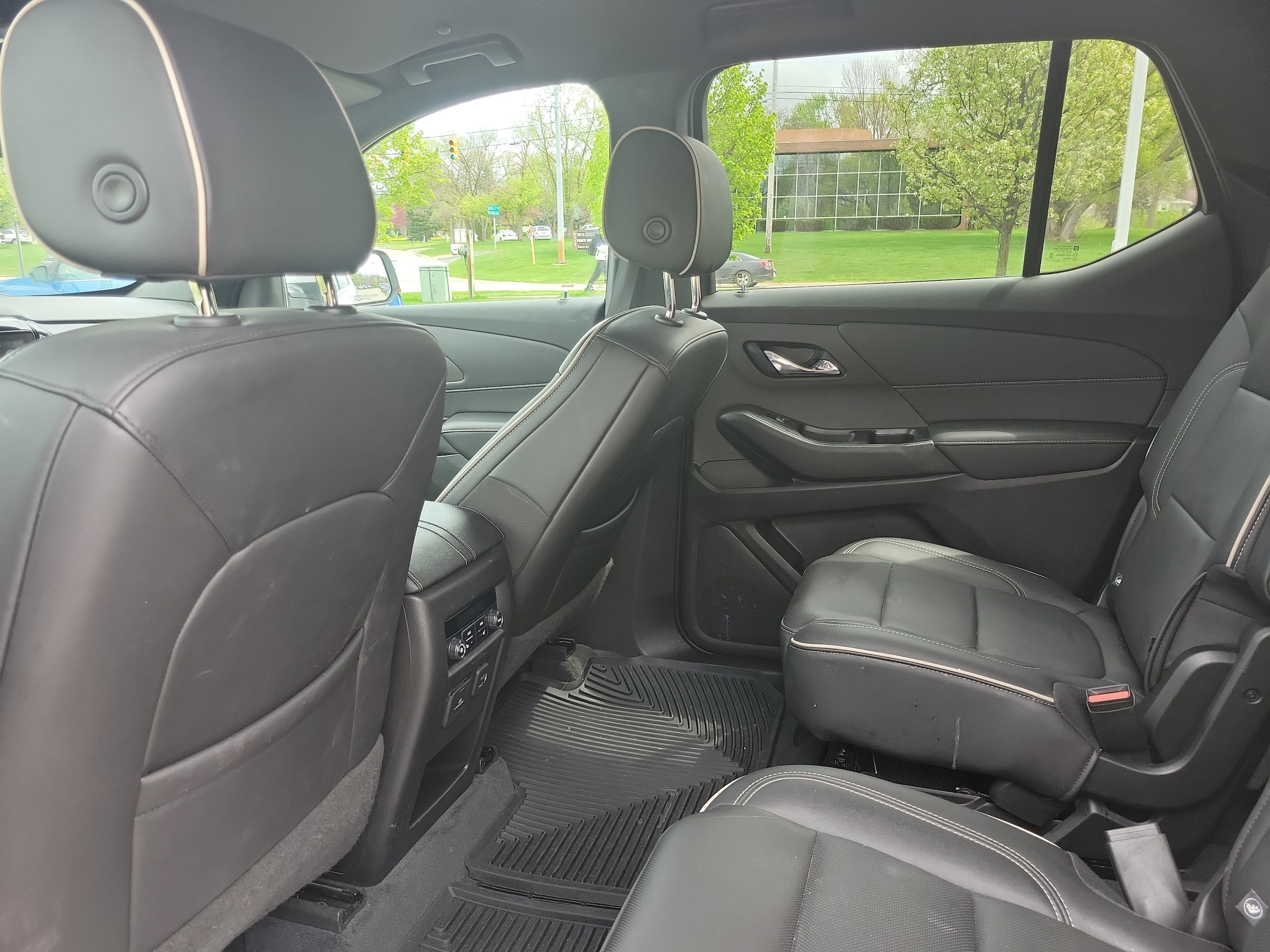 2022 Chevrolet Traverse Premier - Photo 31