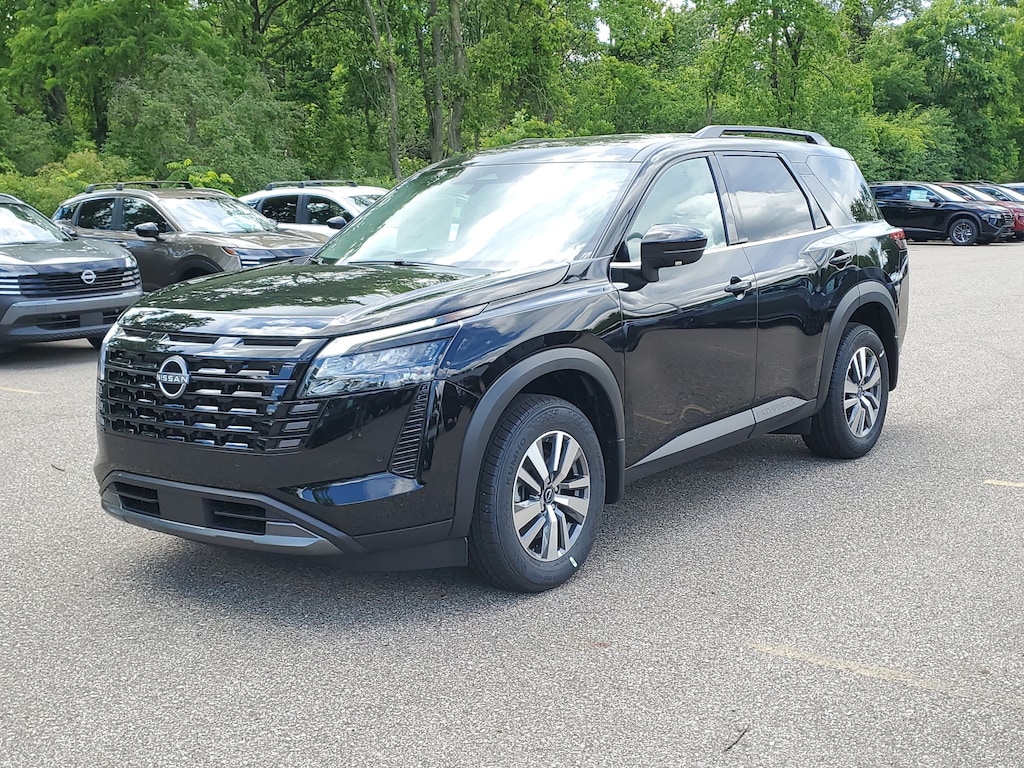 New 2026 Nissan Pathfinder SL SUV