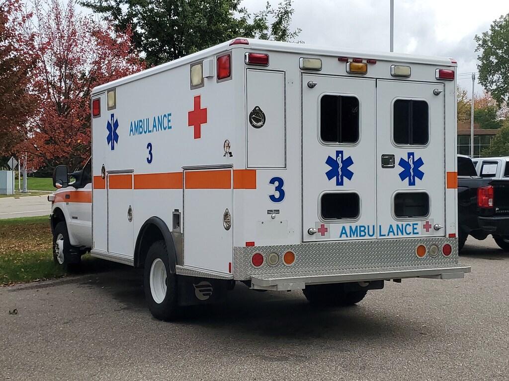 Used 2004 Ford F-350 Chassis Truck Regular Cab