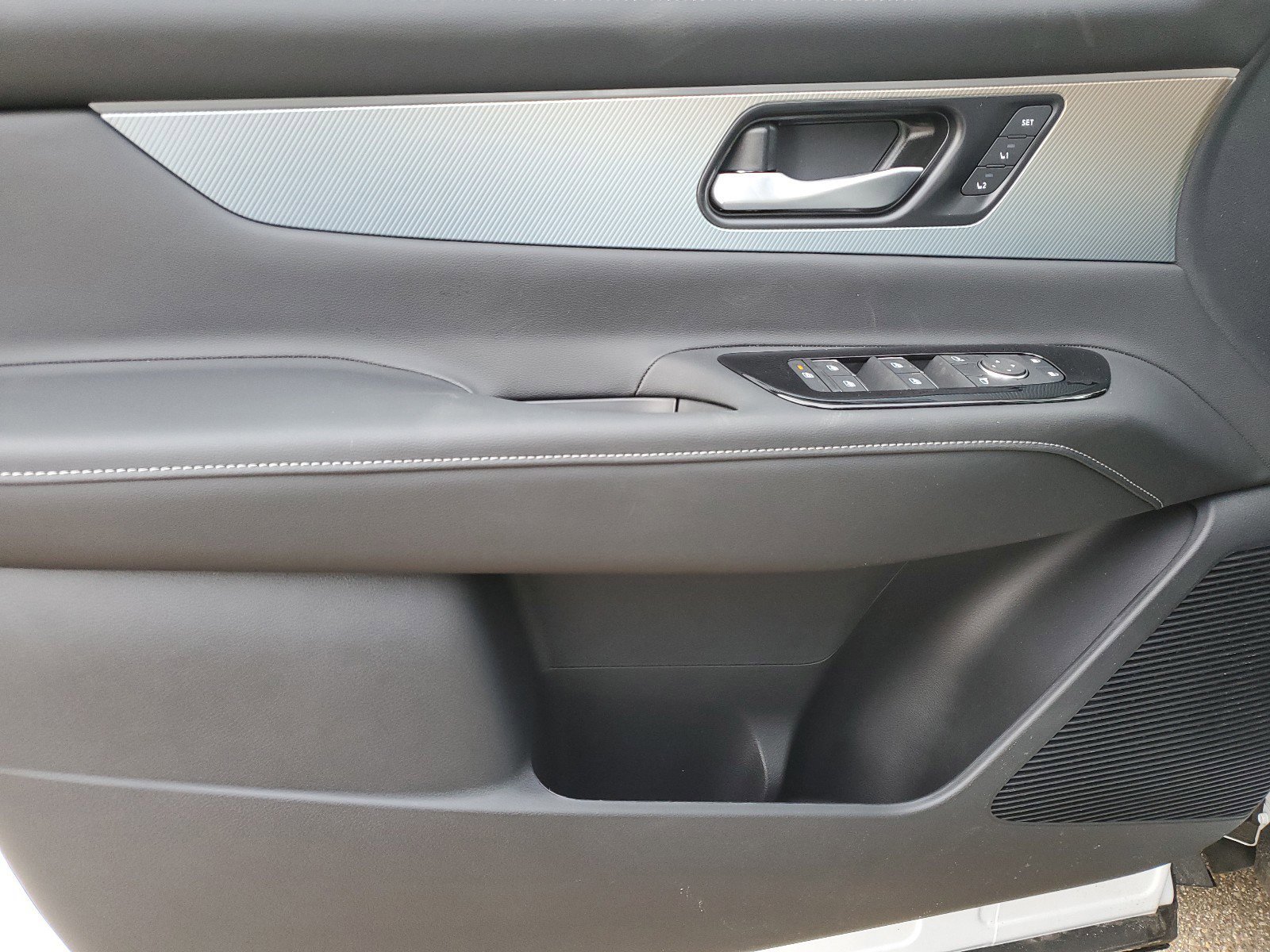 2025 Nissan Murano SL - Photo 22